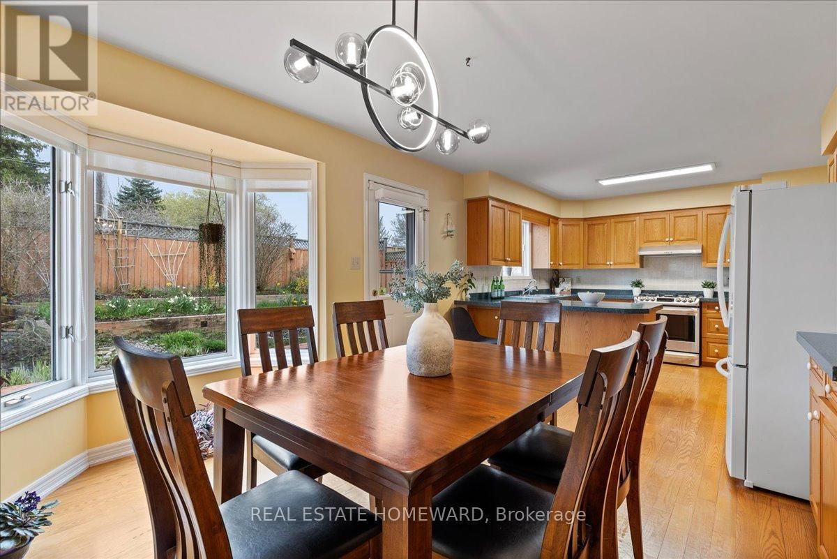 339 BUSHVIEW CRESCENT Image 15