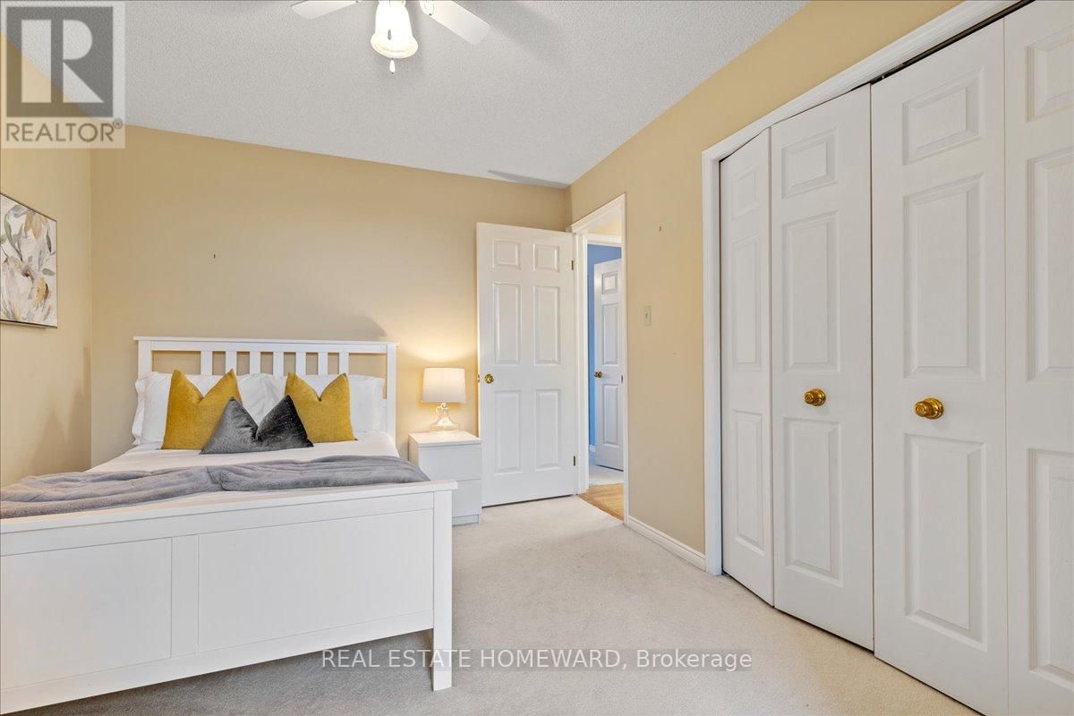 339 BUSHVIEW CRESCENT Image 21