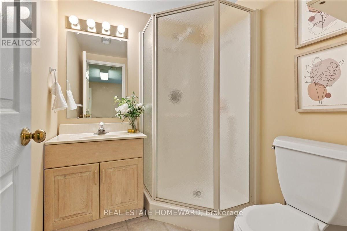 339 BUSHVIEW CRESCENT Image 32
