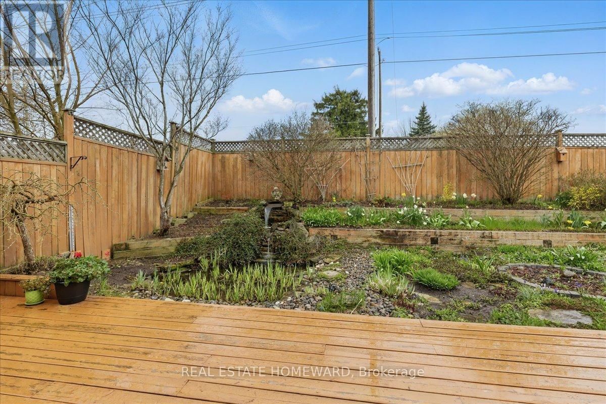 339 BUSHVIEW CRESCENT Image 36