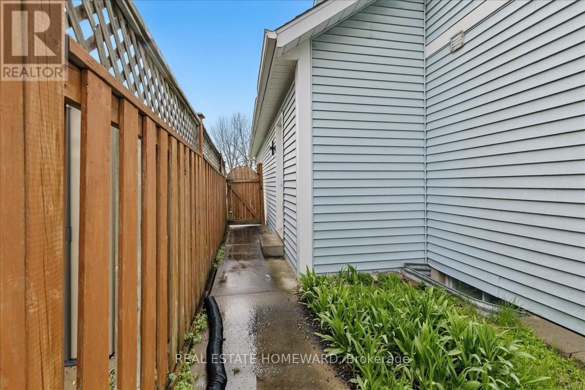 339 BUSHVIEW CRESCENT Image 39