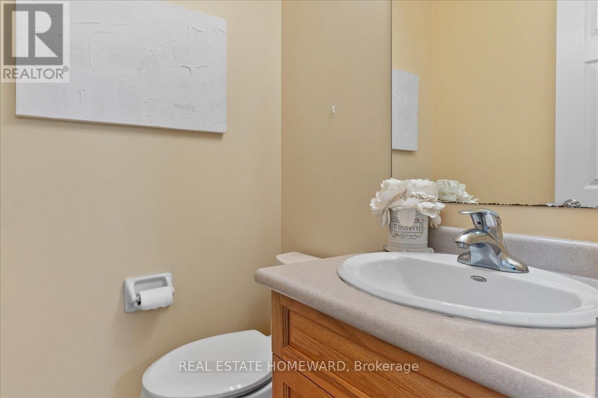 339 BUSHVIEW CRESCENT Image 9