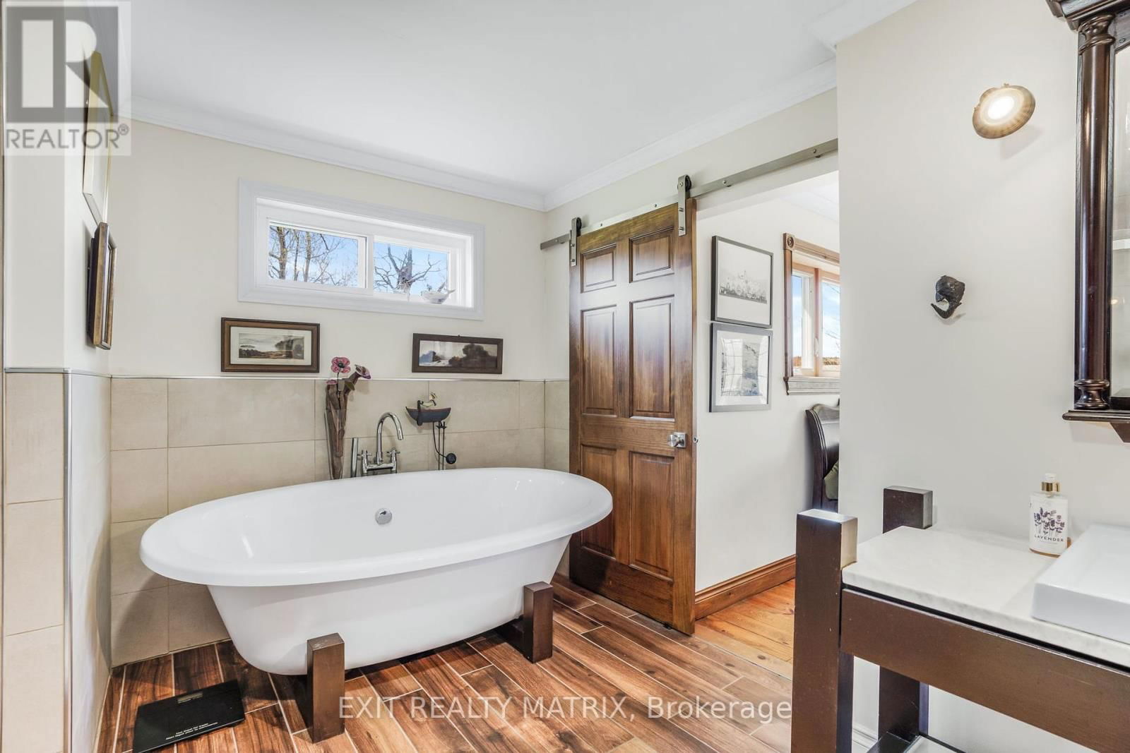 2228 STE ANNE ROAD Image 20