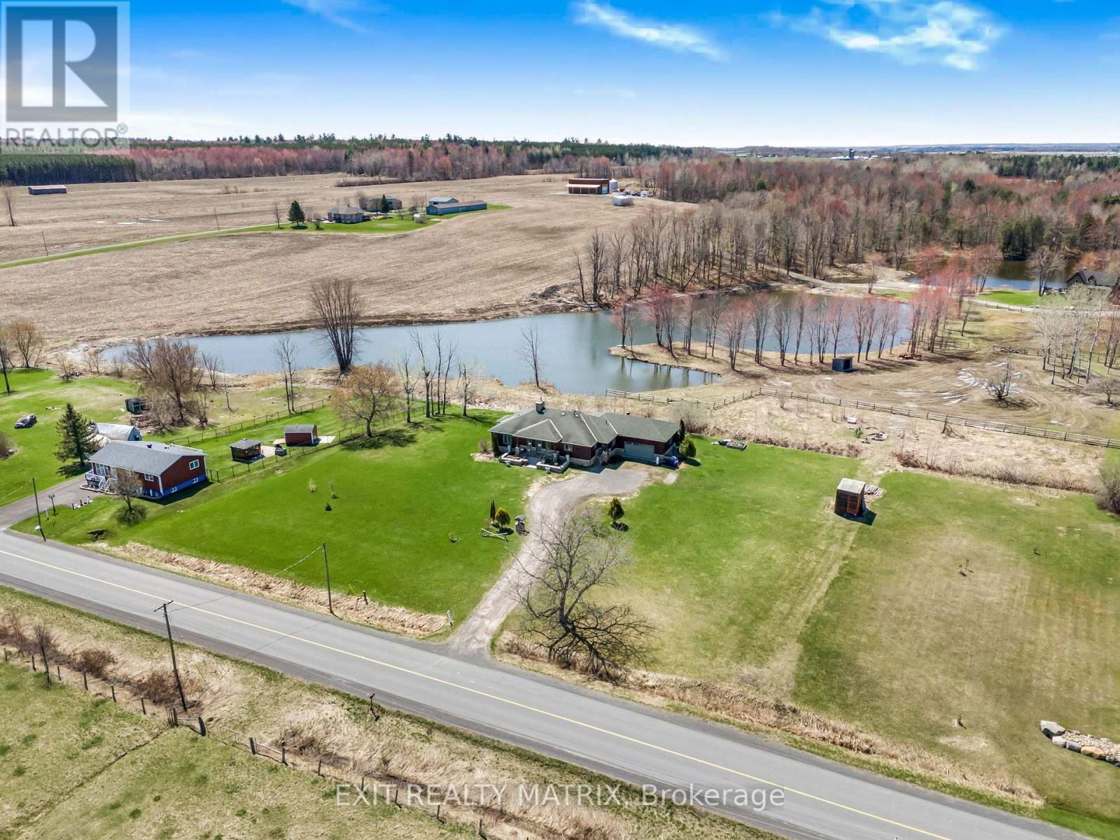 2228 STE ANNE ROAD Image 36