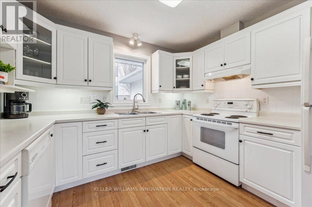 13 - 750 NELSON AVENUE SOUTH Image 11