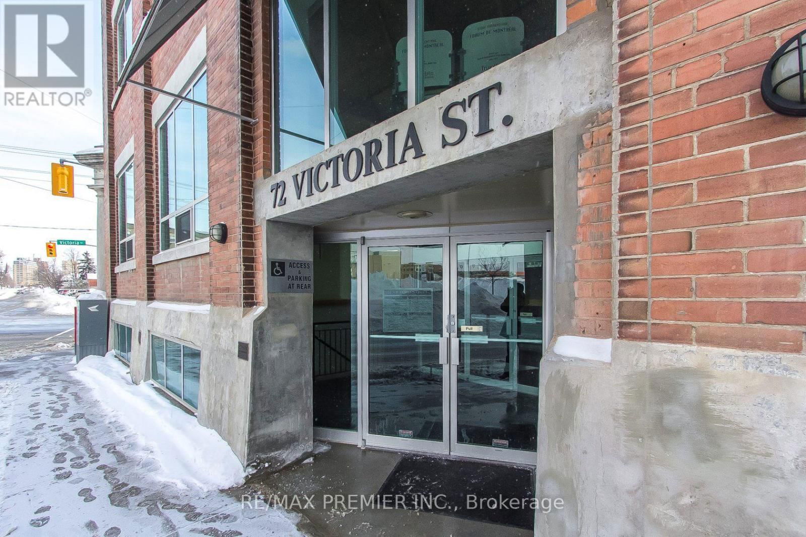 300-02 - 72 VICTORIA STREET SOUTH Image 2