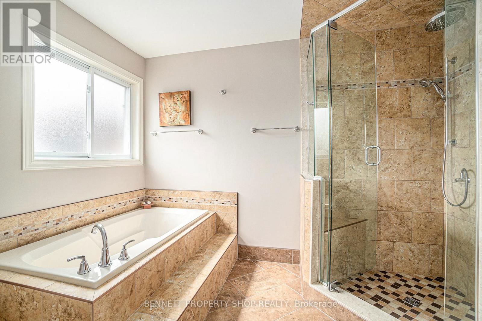 22 GESNER COURT Image 17