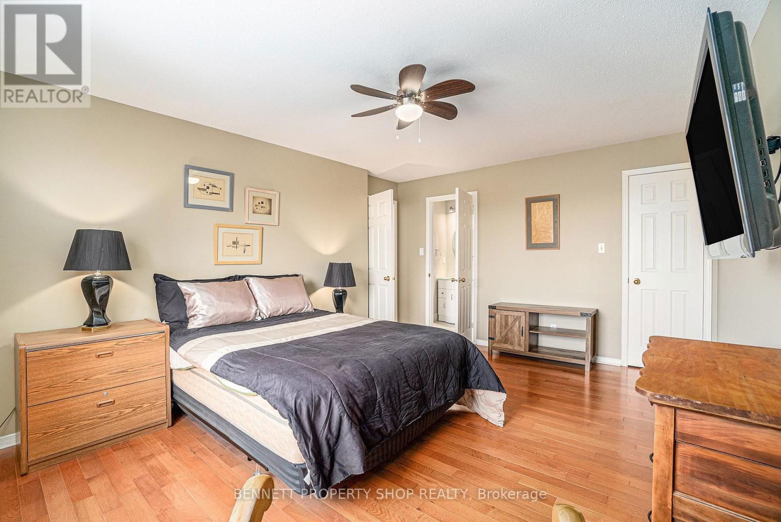 22 GESNER COURT Image 18