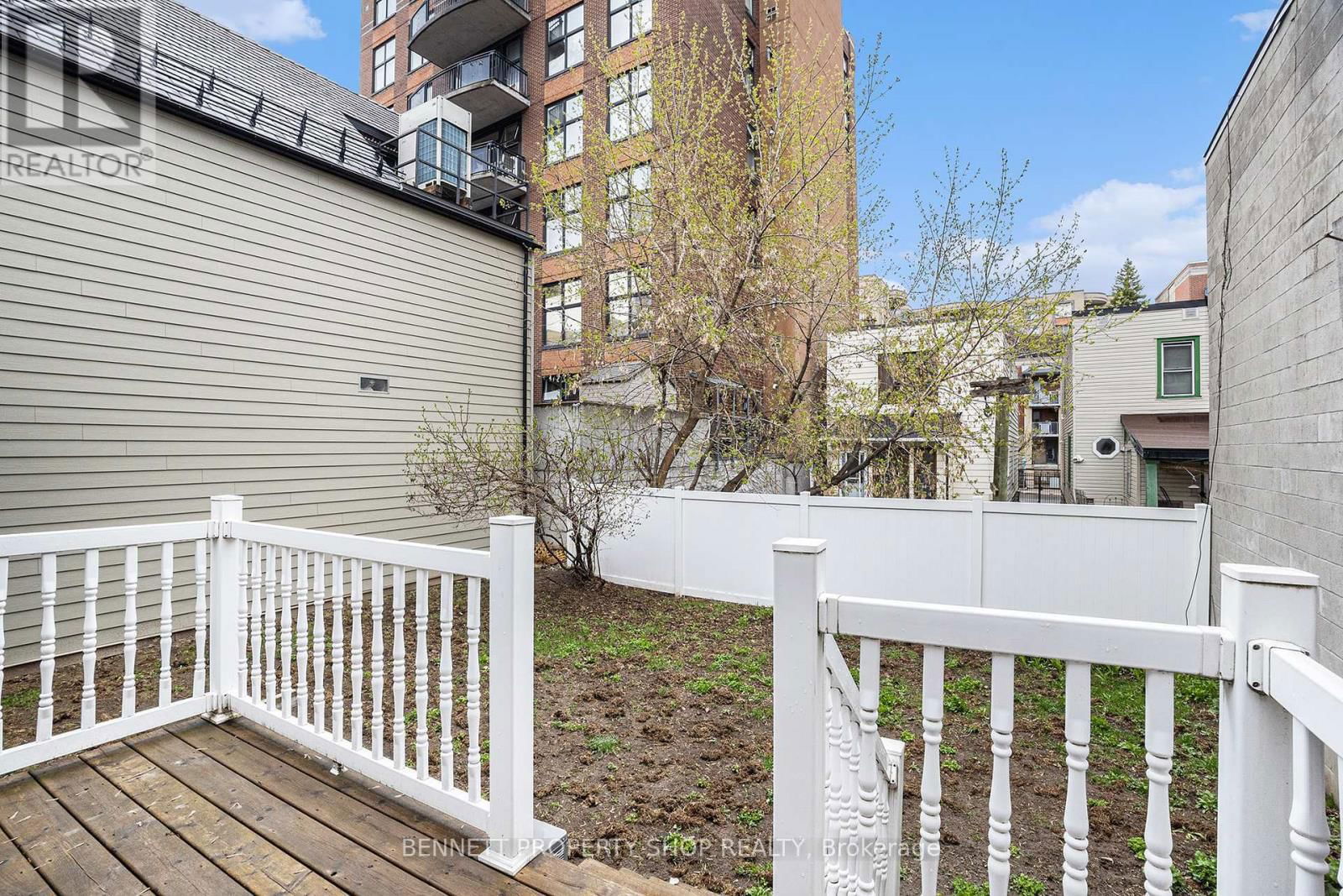 121 & 123 YORK STREET Image 14