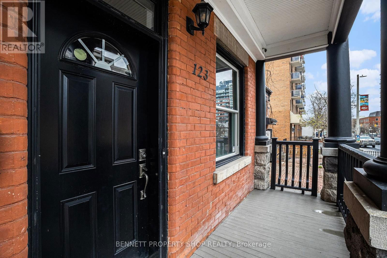 121 & 123 YORK STREET Image 2