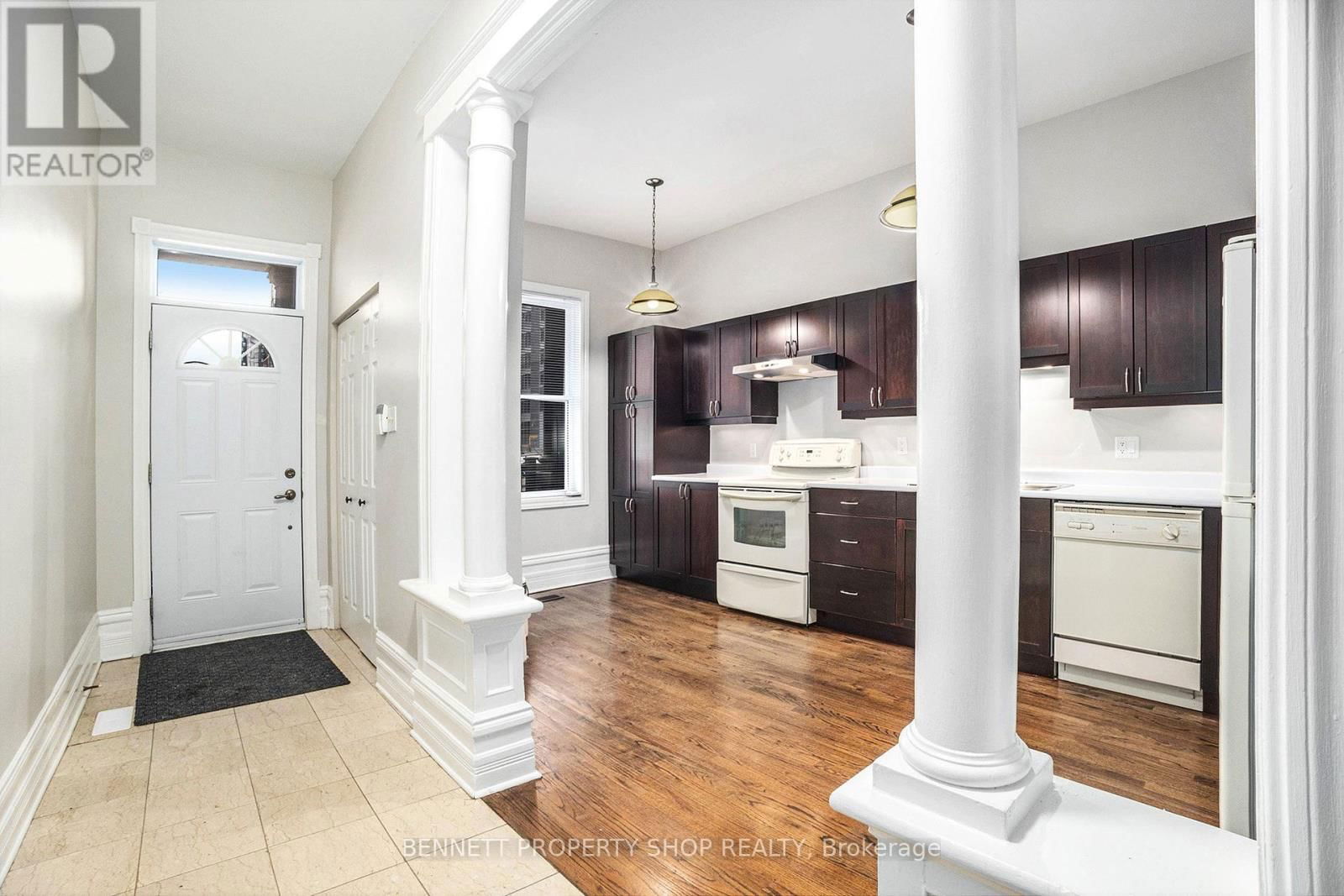 121 & 123 YORK STREET Image 22