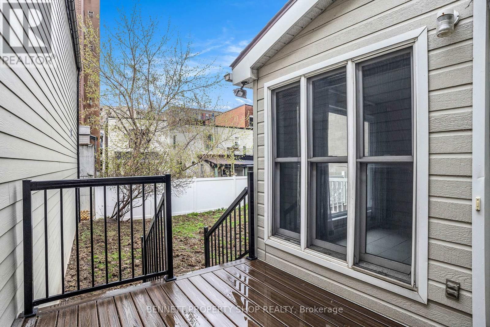 121 & 123 YORK STREET Image 31