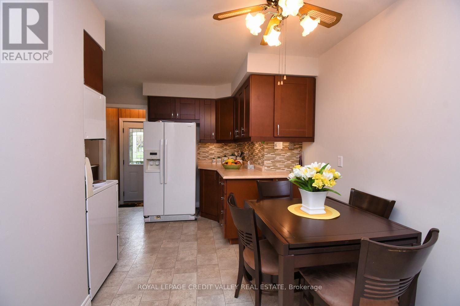 73 CHELTONWOOD AVENUE Image 10