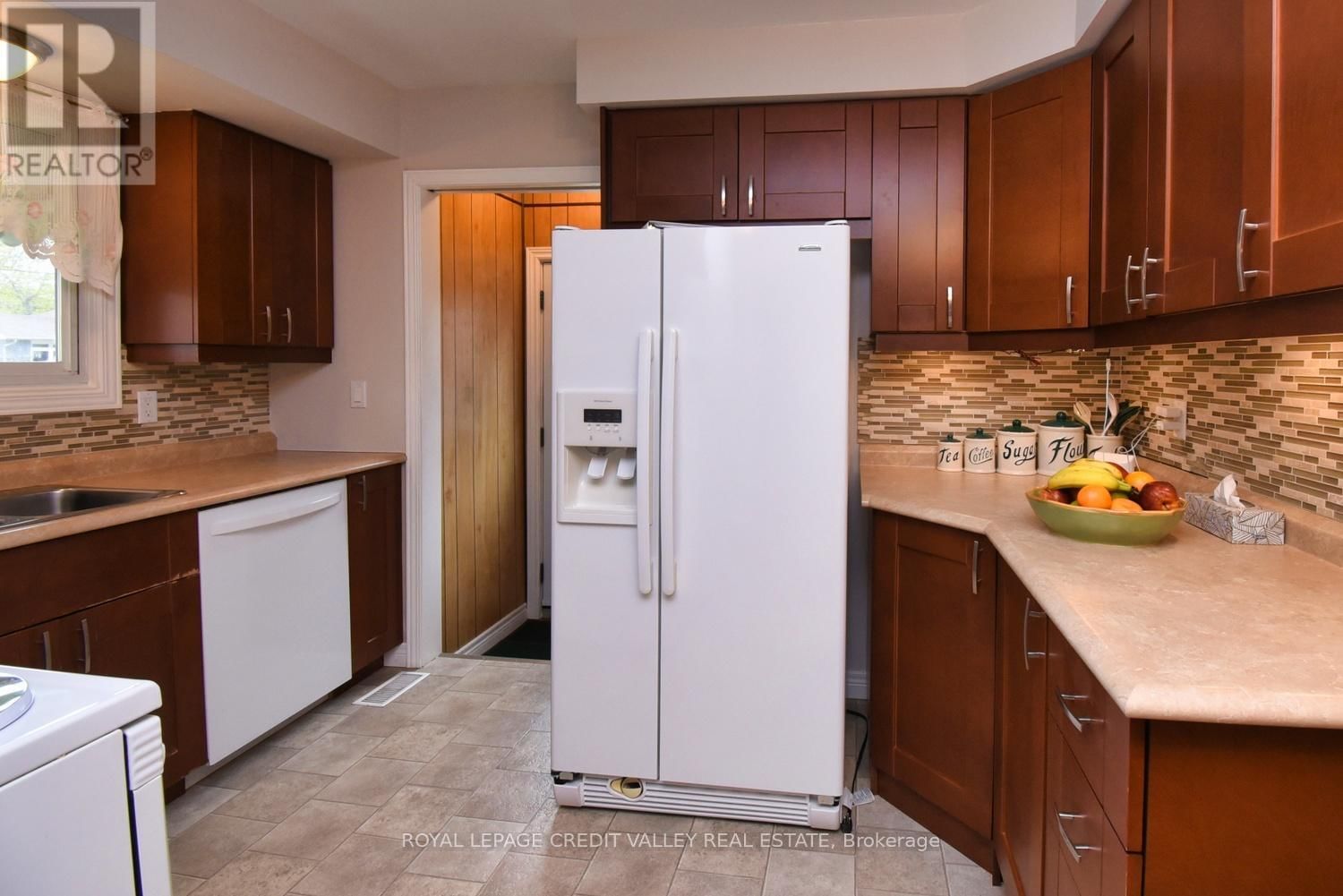 73 CHELTONWOOD AVENUE Image 11