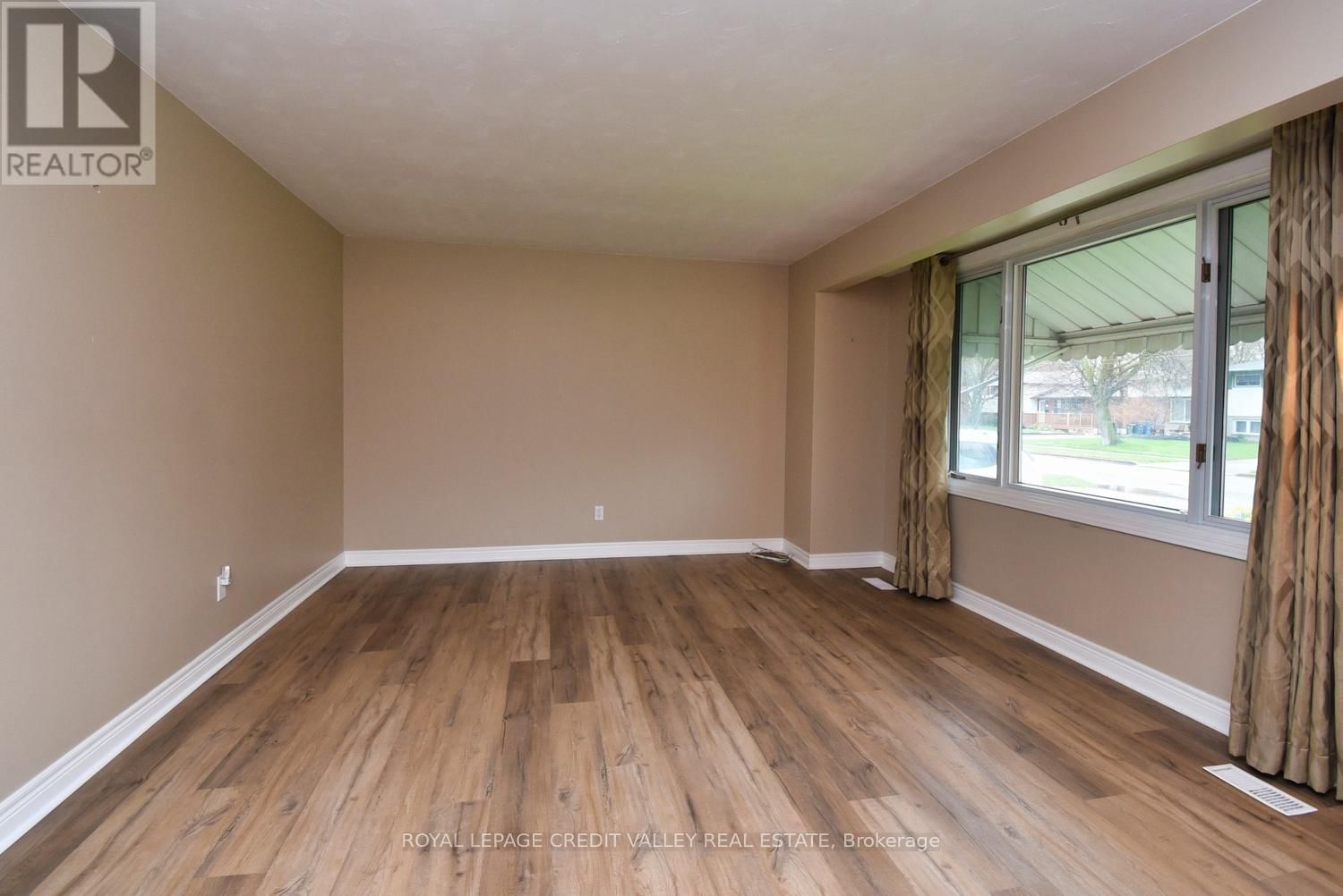 73 CHELTONWOOD AVENUE Image 8