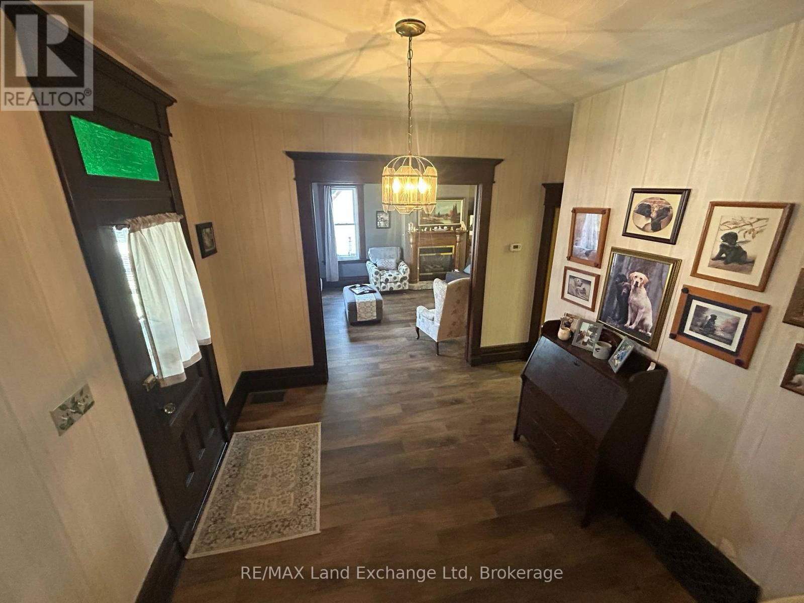 327 FRANCES STREET Image 18