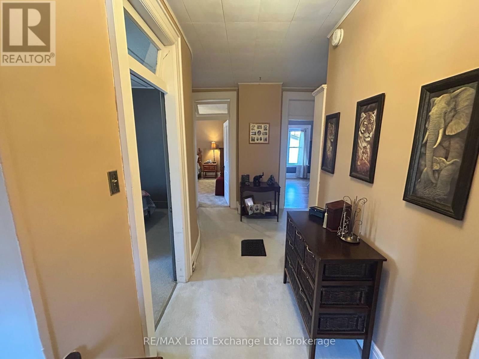 327 FRANCES STREET Image 19