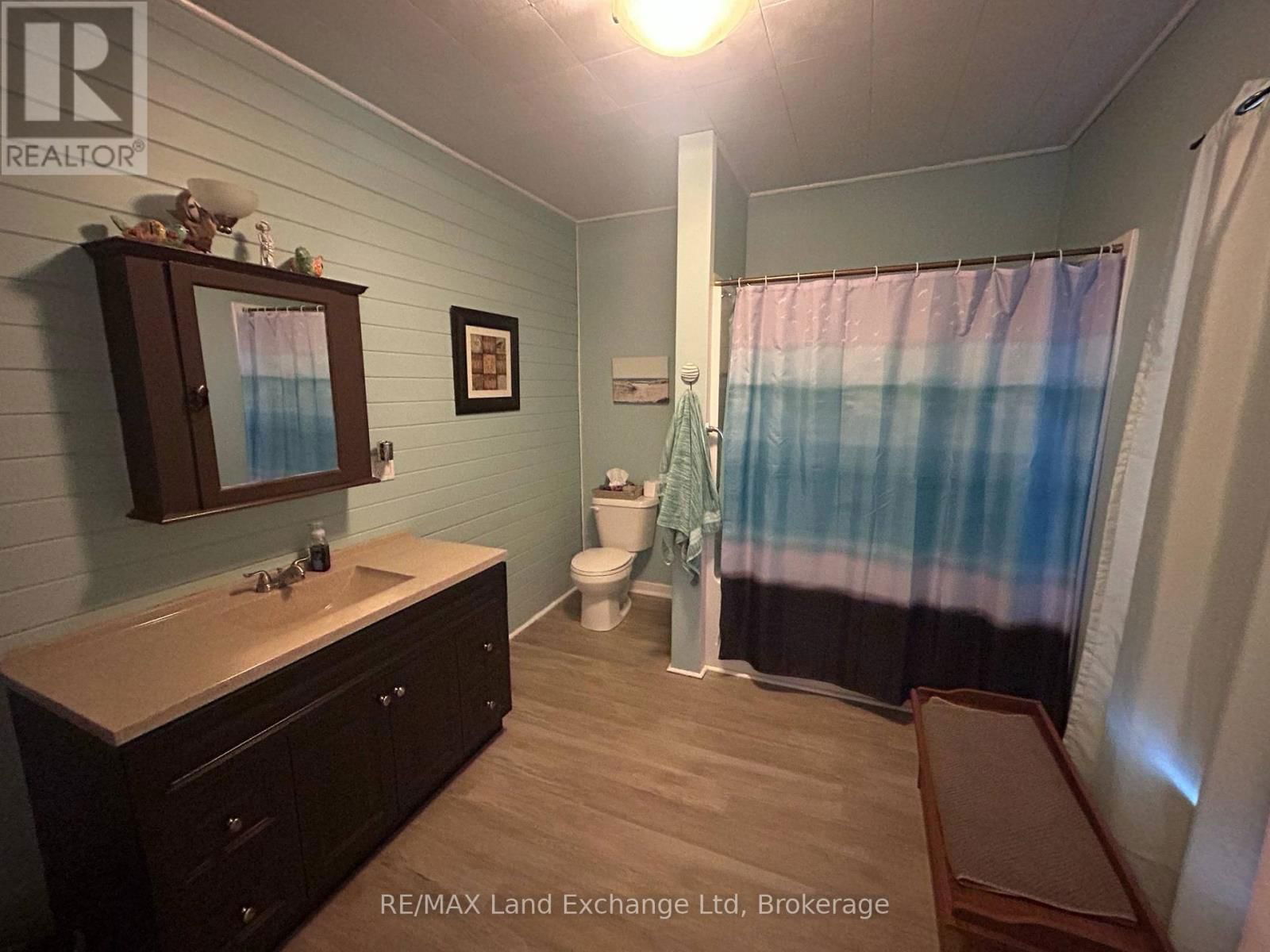 327 FRANCES STREET Image 24