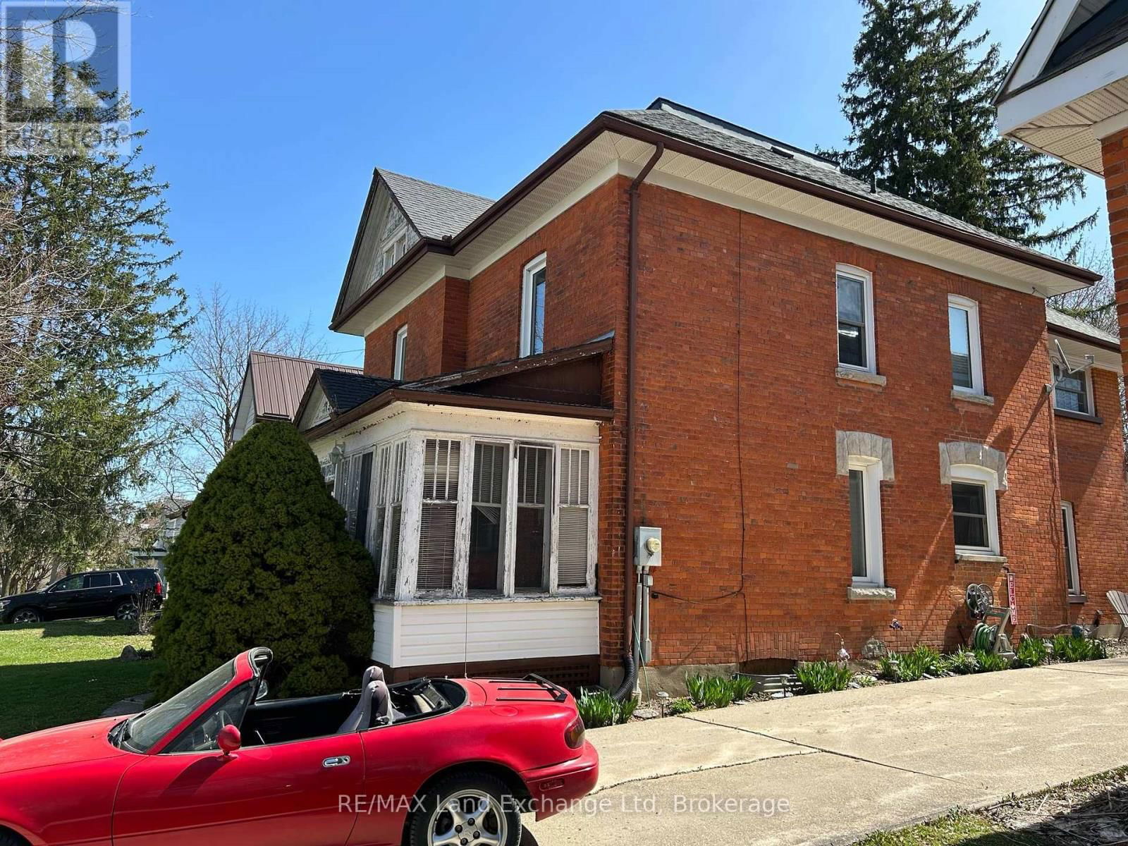 327 FRANCES STREET Image 25