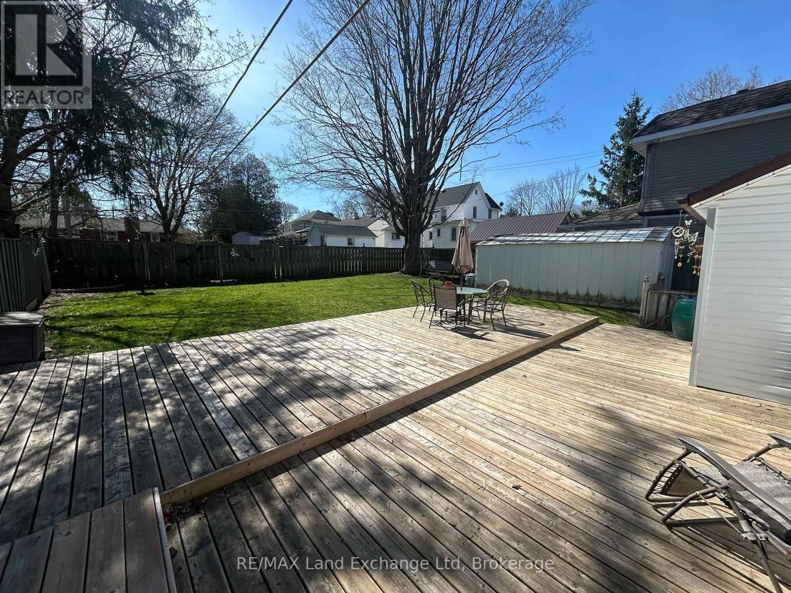 327 FRANCES STREET Image 29