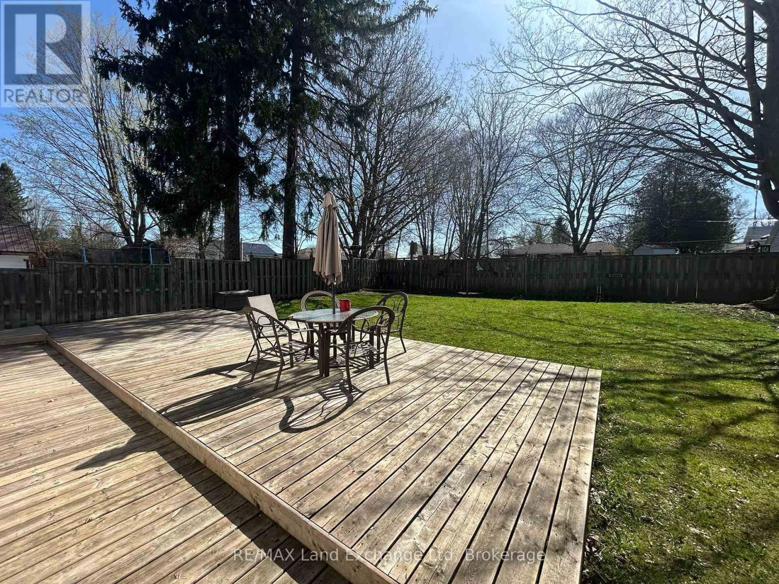 327 FRANCES STREET Image 30
