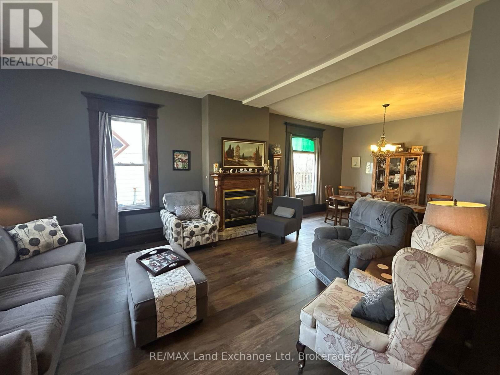 327 FRANCES STREET Image 4