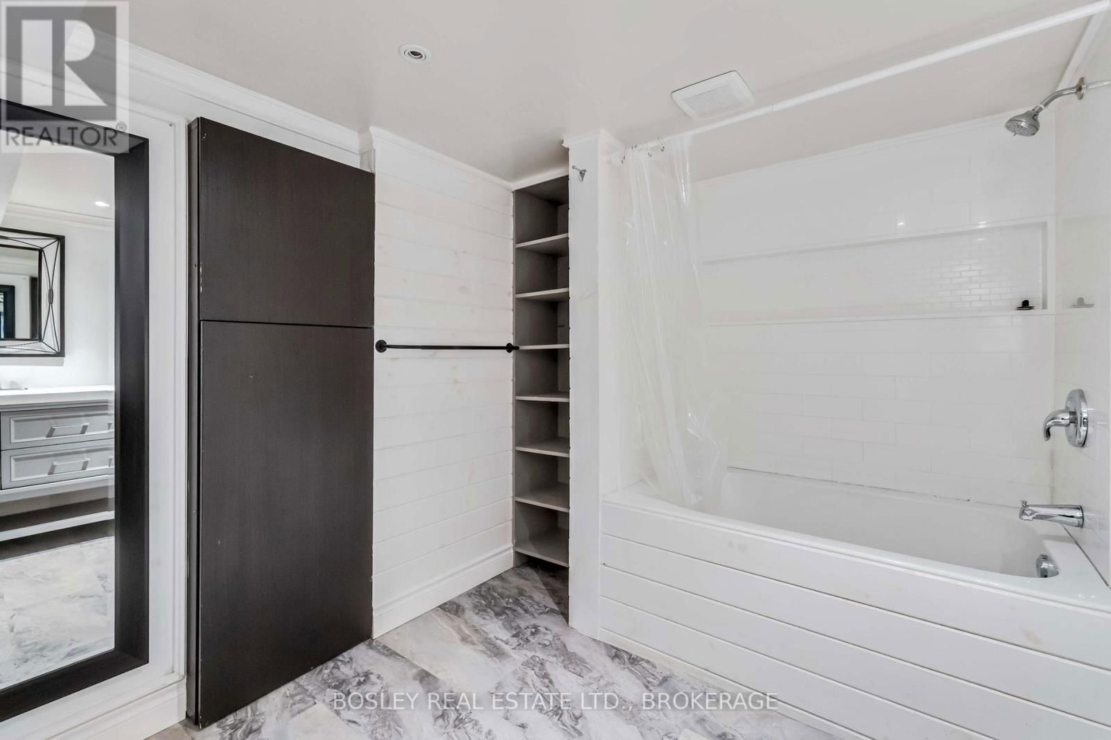 58 TED STREET Image 32