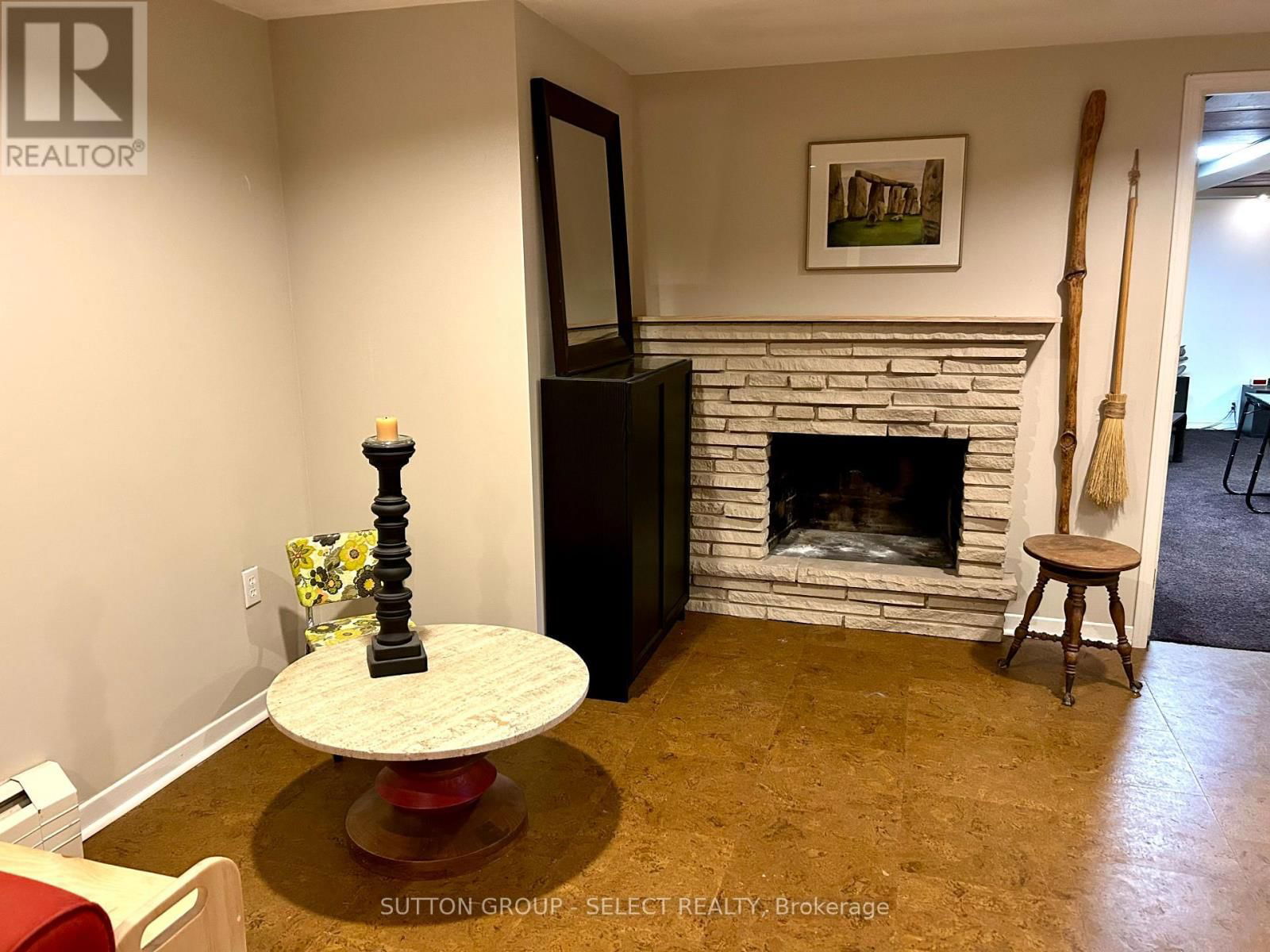 795 HEADLEY DRIVE Image 23