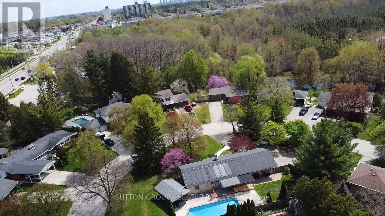 795 HEADLEY DRIVE Image 32