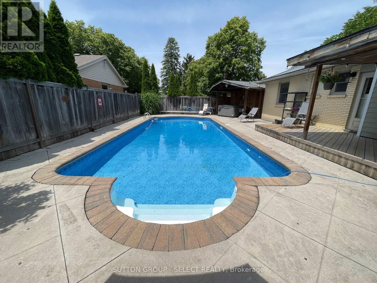 795 HEADLEY DRIVE Image 39