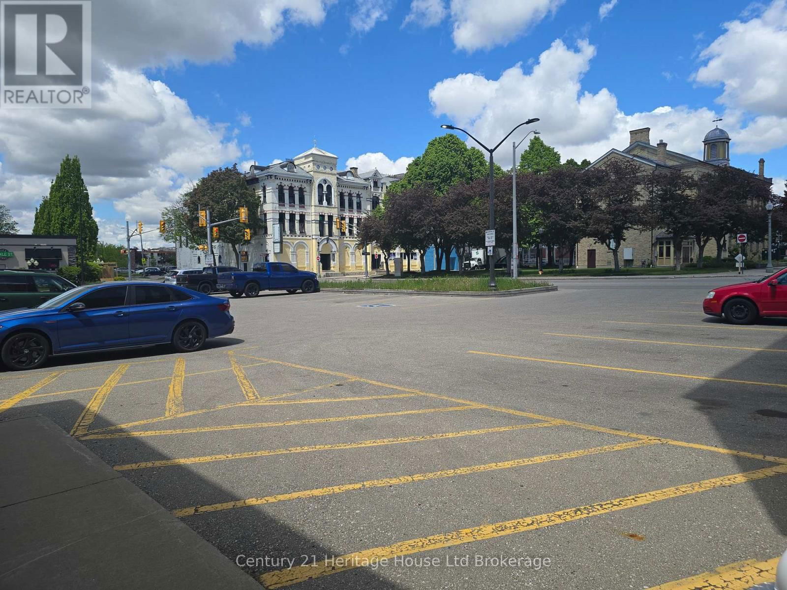 476 PEEL STREET Image 4
