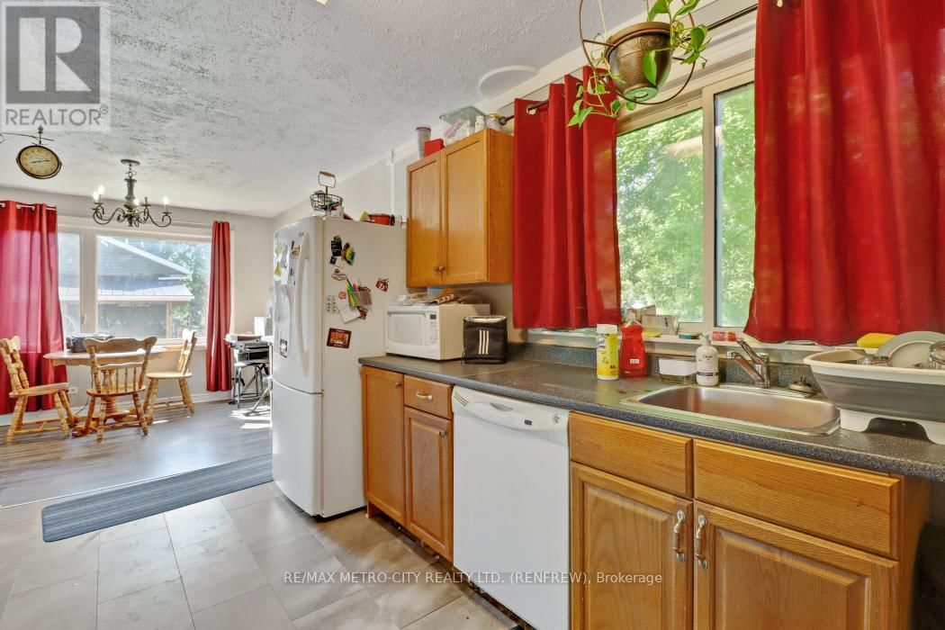362-370 BALDWIN STREET Image 14
