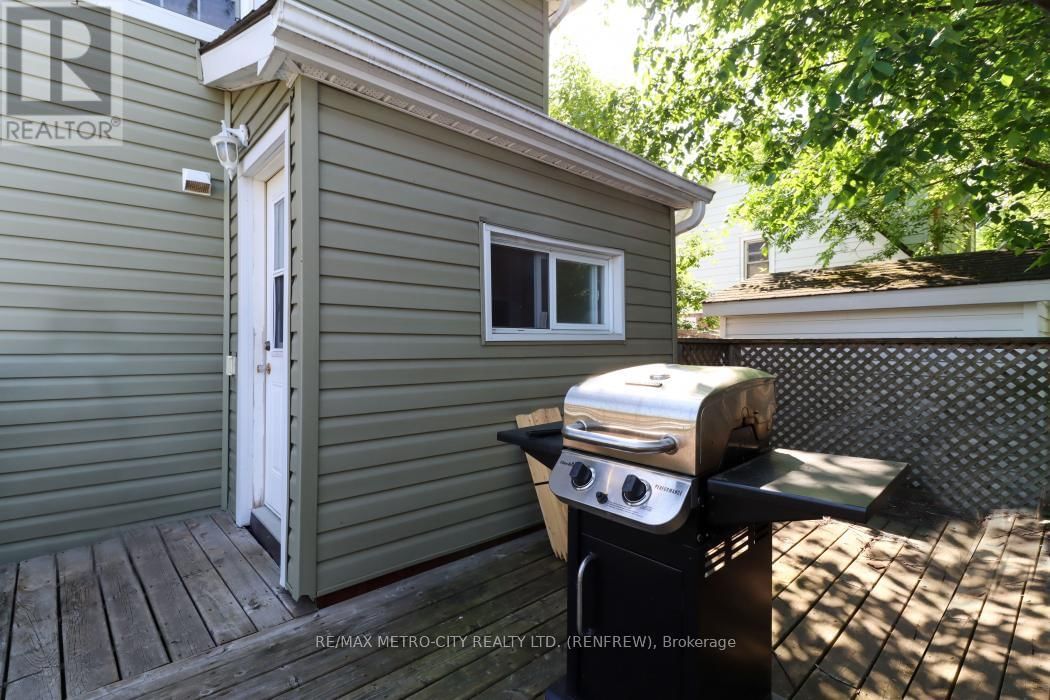 362-370 BALDWIN STREET Image 24