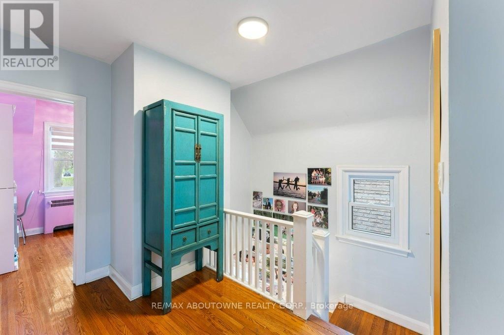 1 COLLEGE STREET Image 18