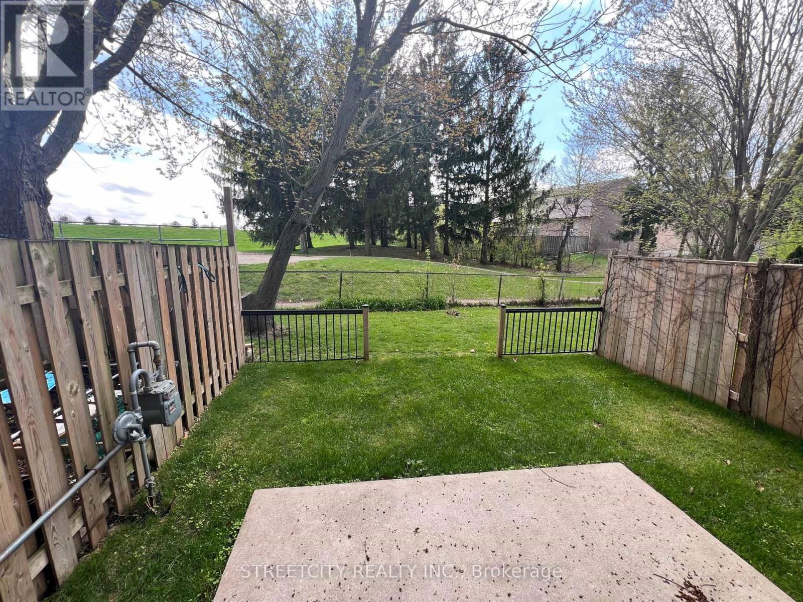 18 - 40 FAIRFAX COURT Image 3