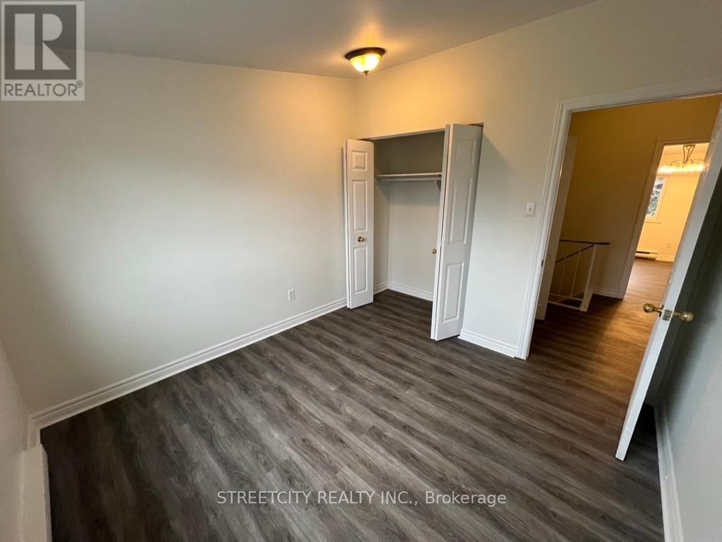 18 - 40 FAIRFAX COURT Image 32