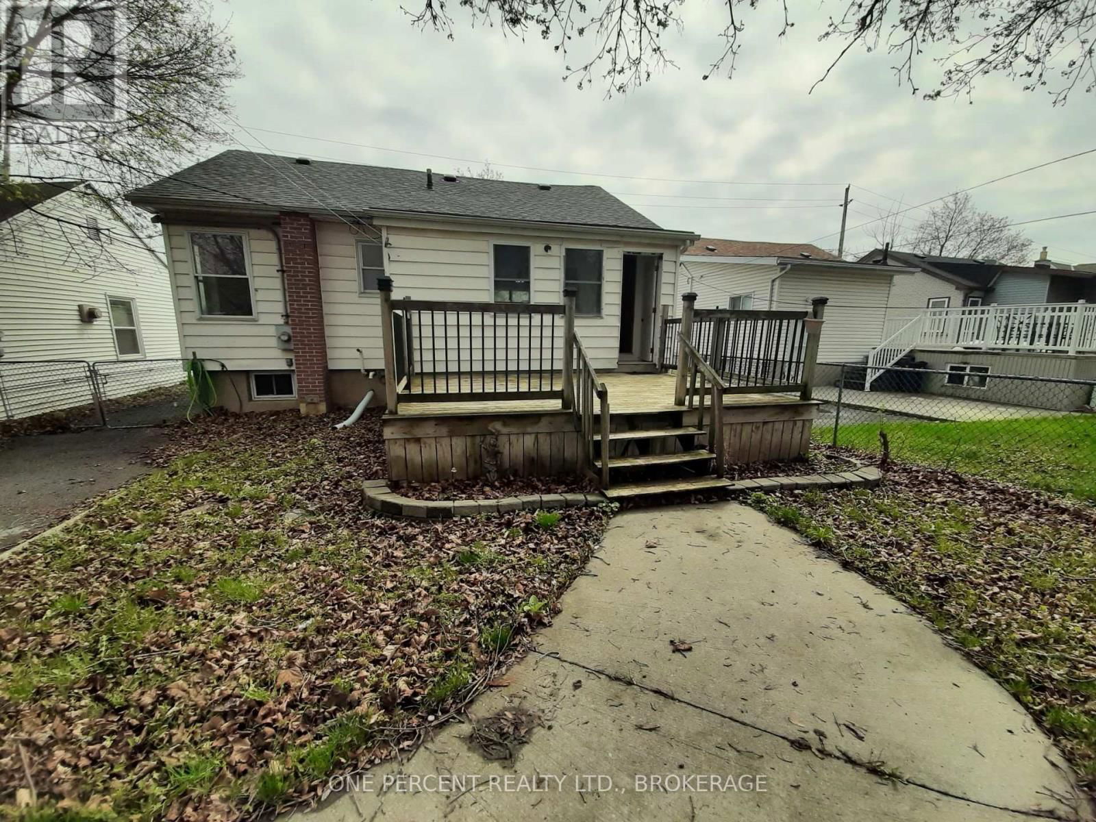 84 CARLETON STREET Image 17