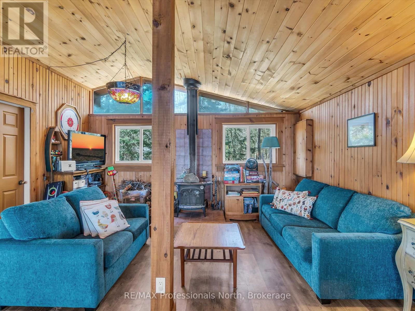 299 SHERWOOD DRIVE Image 15