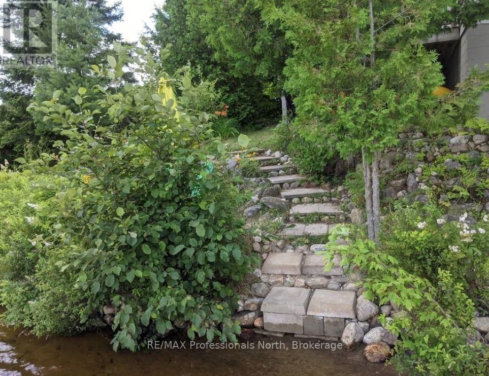 299 SHERWOOD DRIVE Image 32