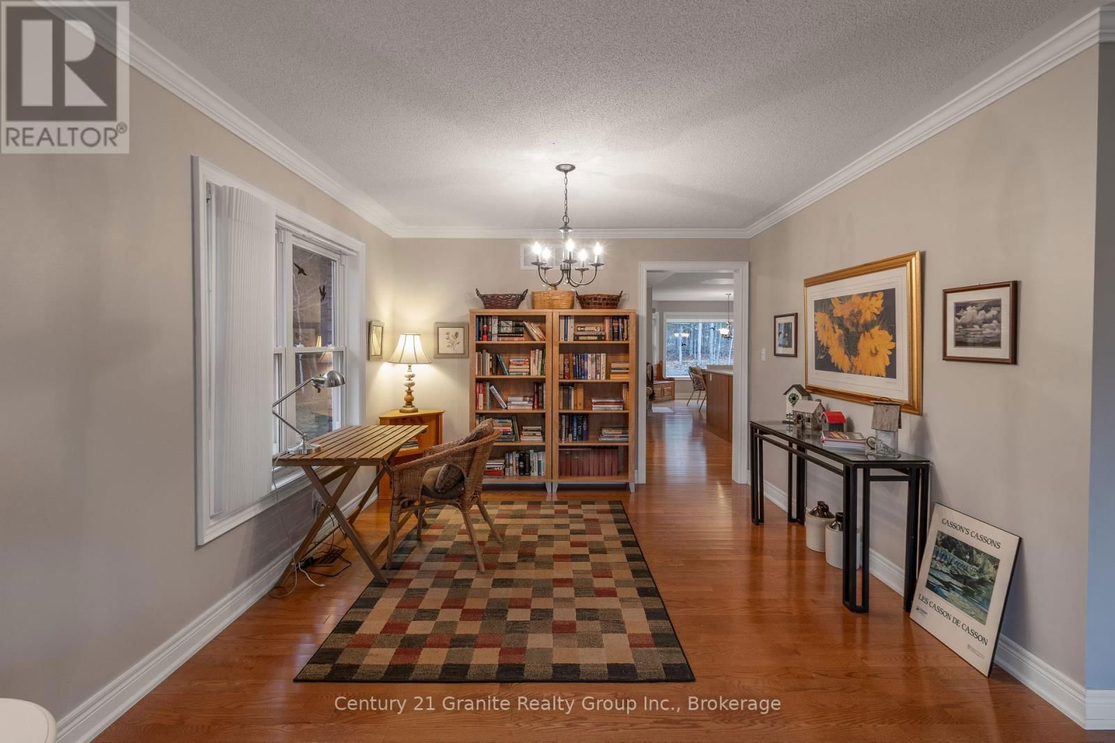 117 HALBIEM CRESCENT Image 13
