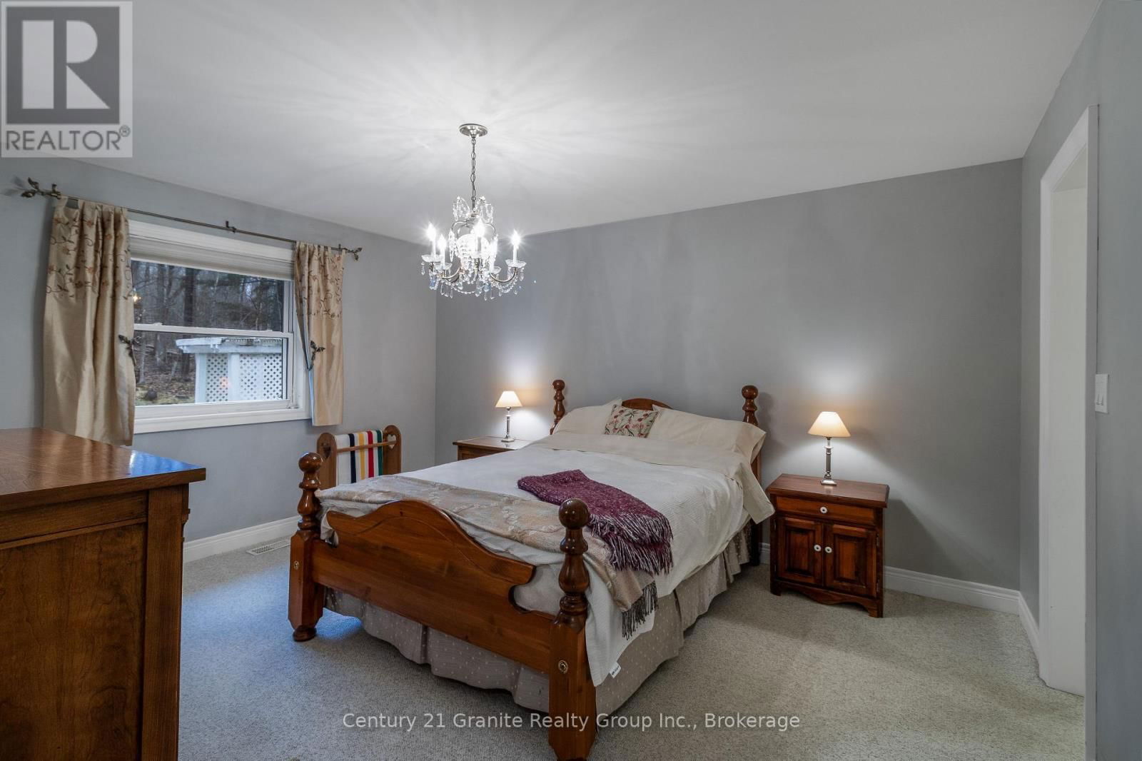 117 HALBIEM CRESCENT Image 26