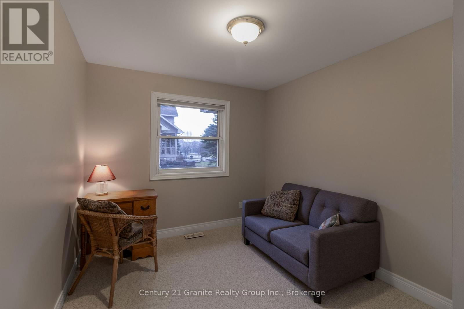117 HALBIEM CRESCENT Image 29