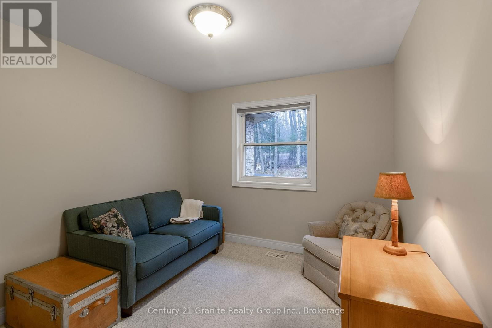 117 HALBIEM CRESCENT Image 31