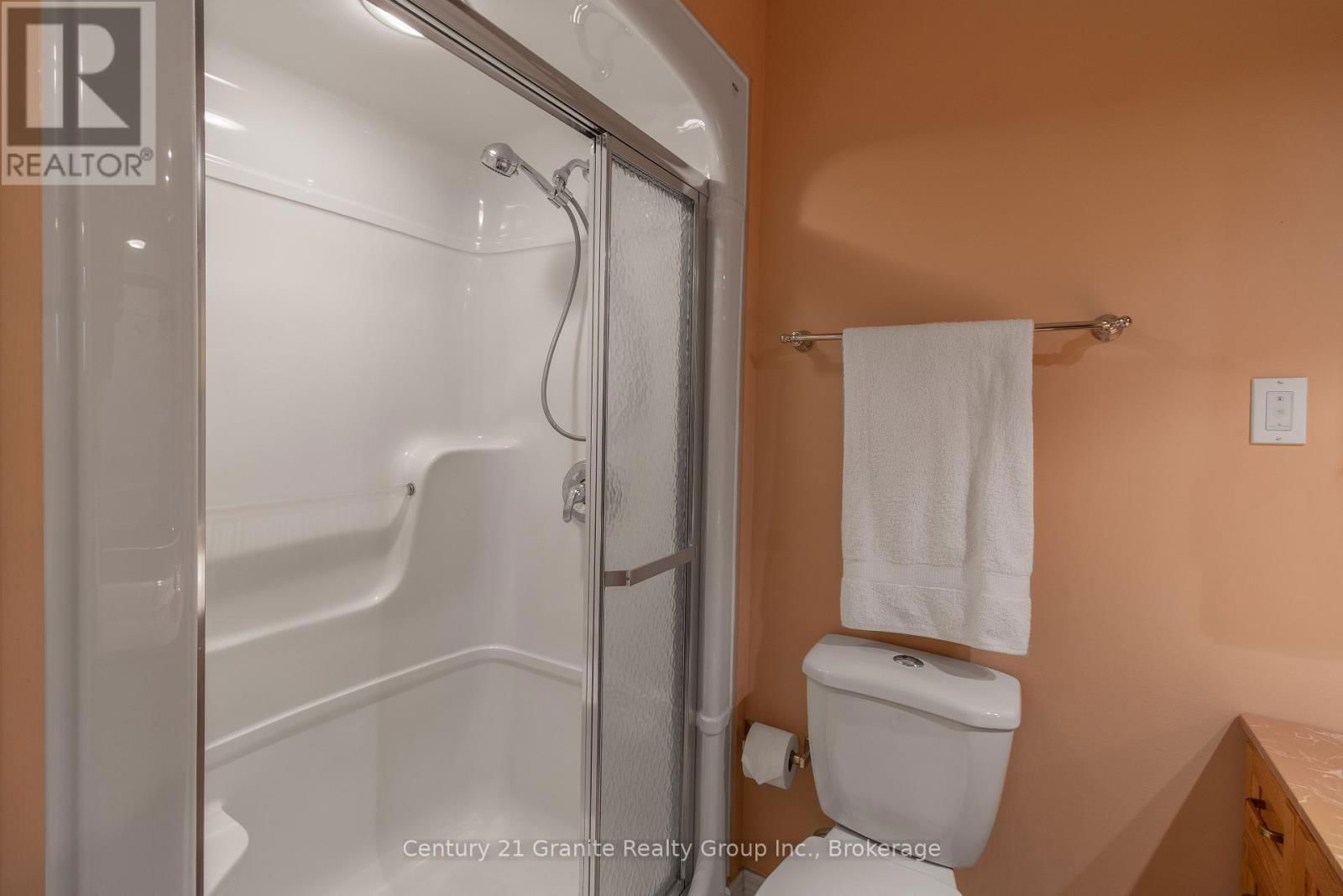 117 HALBIEM CRESCENT Image 34