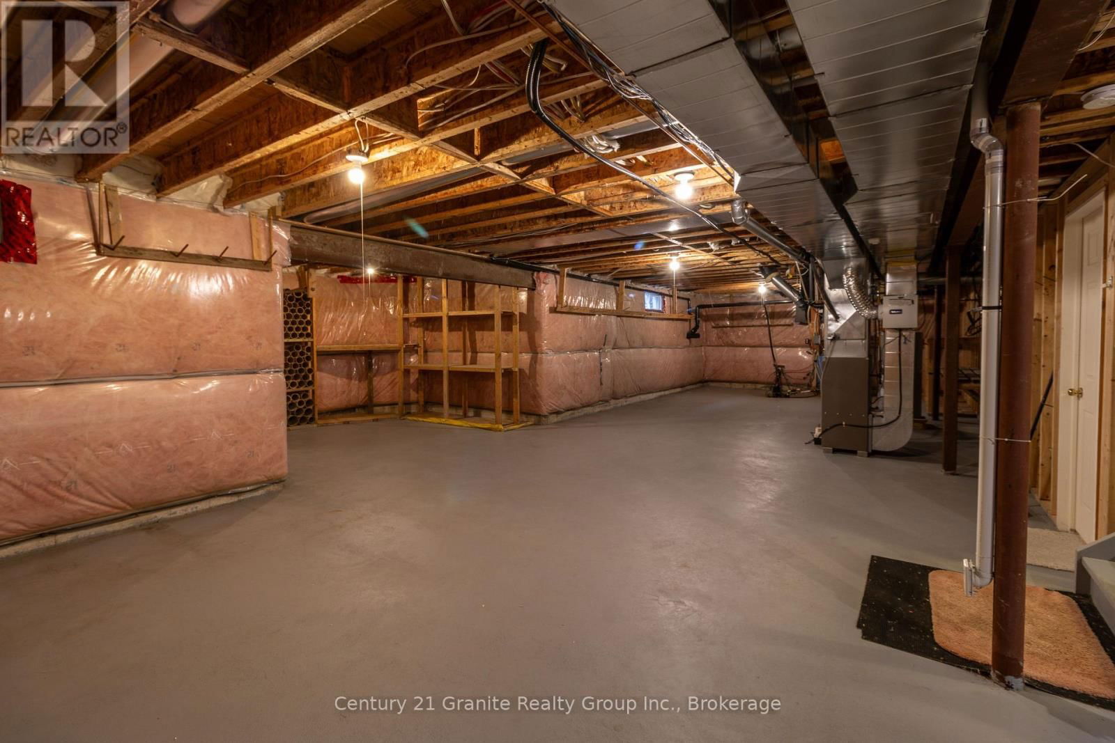117 HALBIEM CRESCENT Image 43