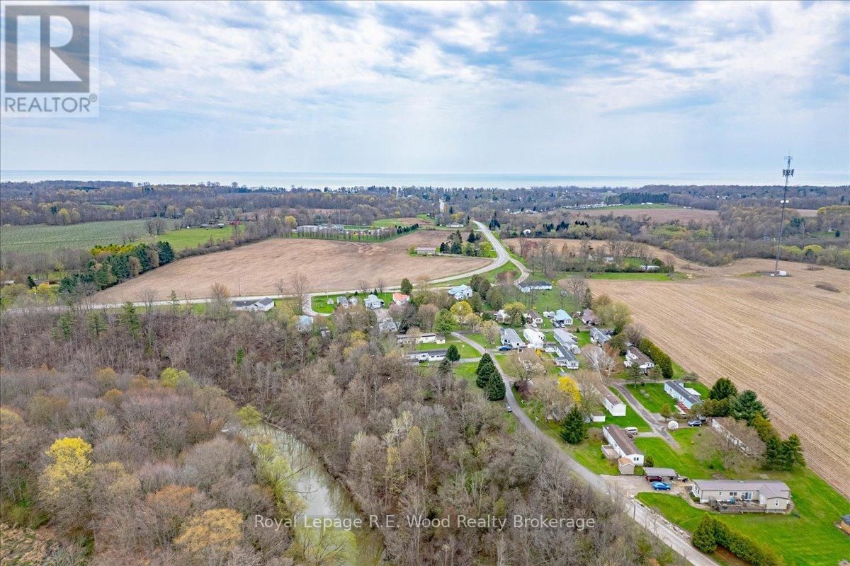 #20 - 4899 PLANK ROAD Image 33