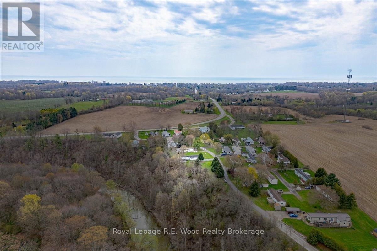 #20 - 4899 PLANK ROAD Image 34