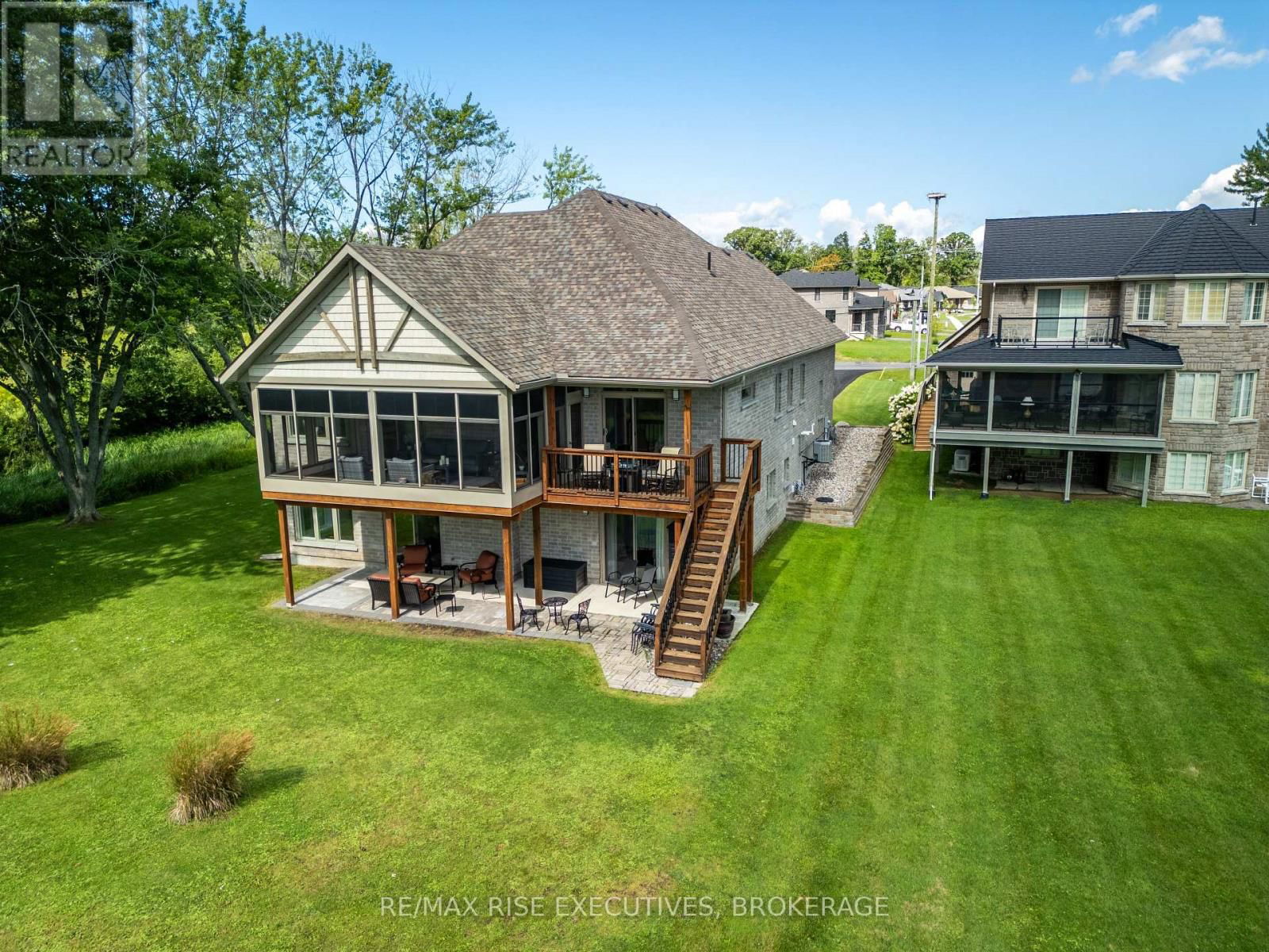 474 DUNDAS STREET Image 20