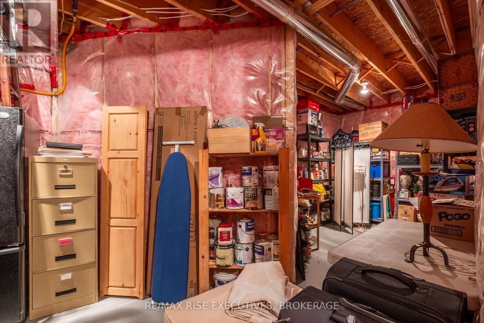 474 DUNDAS STREET Image 48
