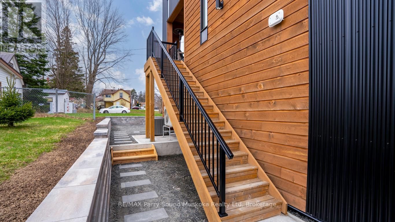 98 JAMES STREET Image 10